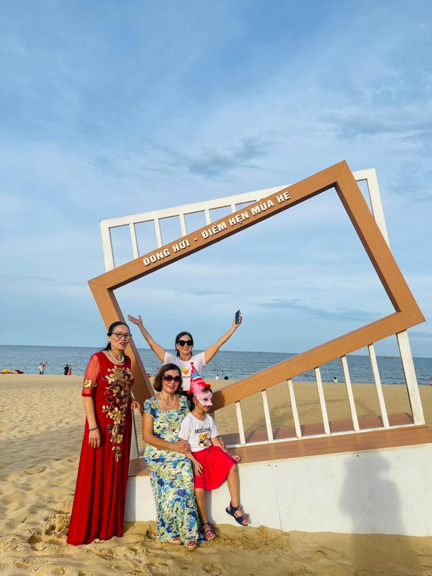 Nha Nghi Hang Nga Ðồng Hới Luaran gambar